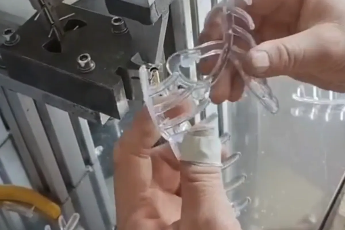 Automated Hair Claw Spring Assembly Made Easy