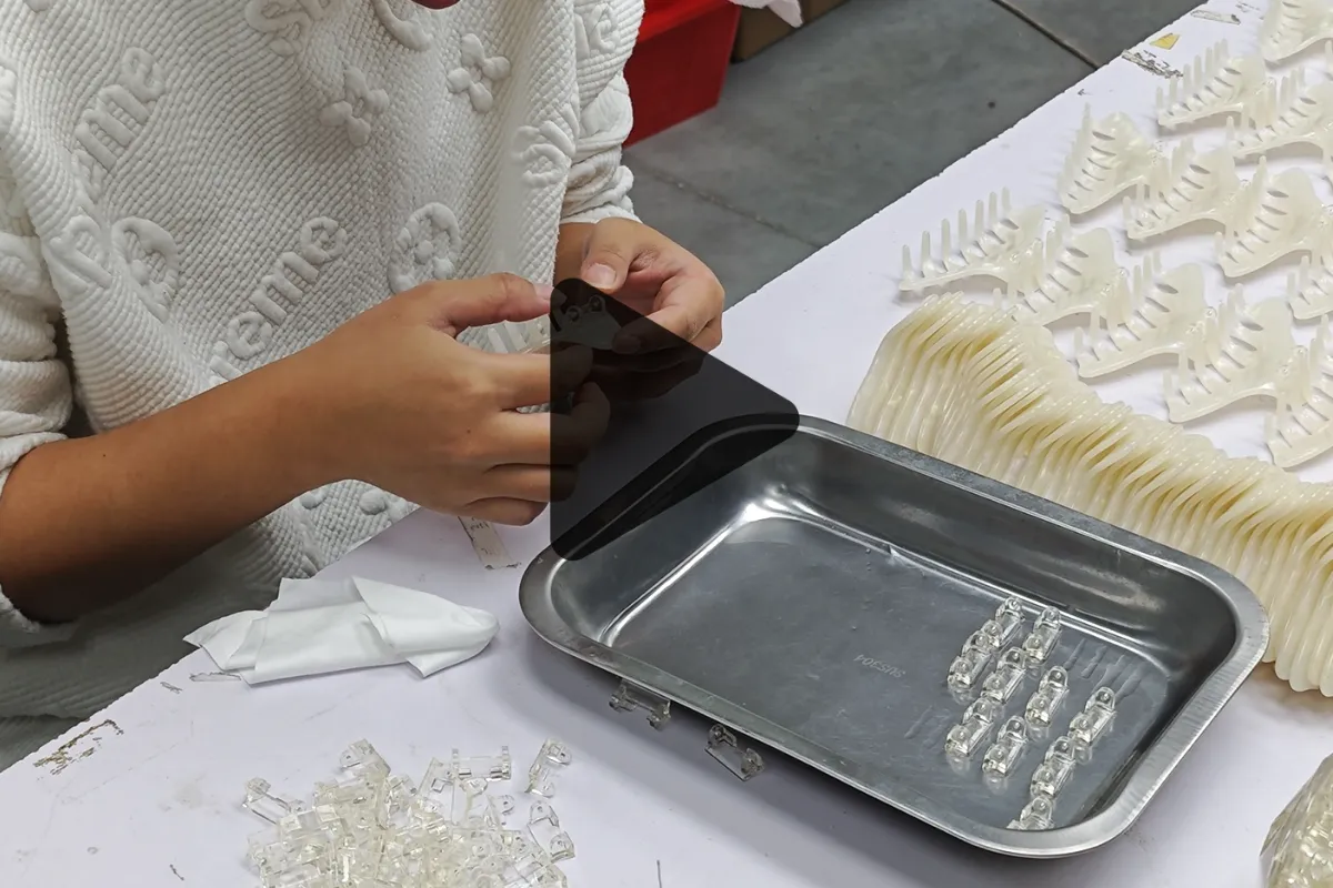 Component Gluing Process (Acetate Hair Claw)