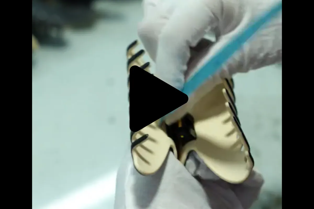 Hand-Finished Surface Inspection & Deburring